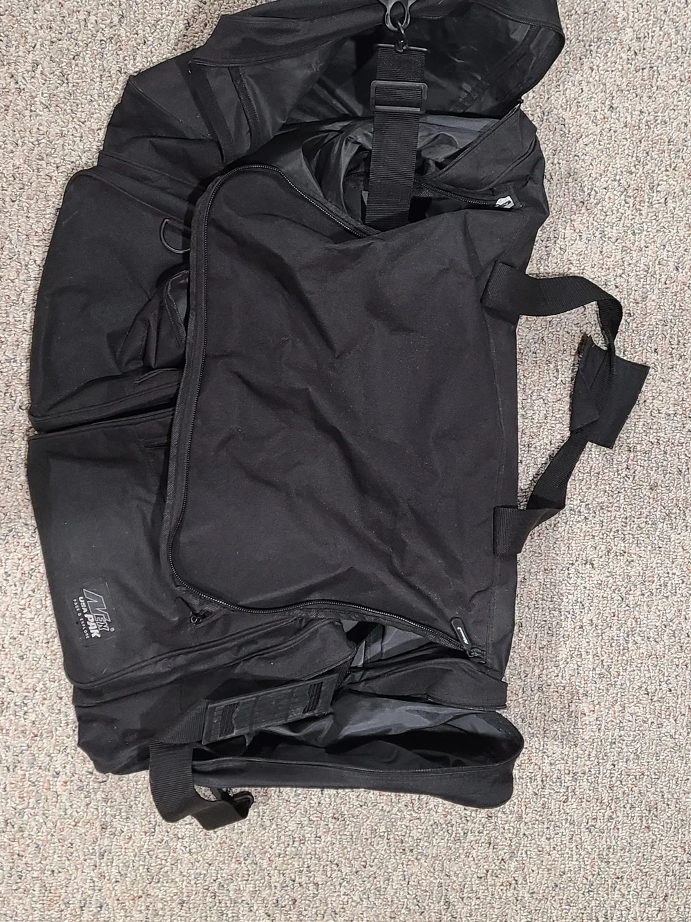 Unbranded Black Men’s Travel Duffel Bag